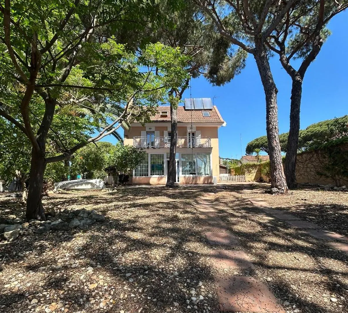 Chalet Con Vistas En Parcela Privada Huelva