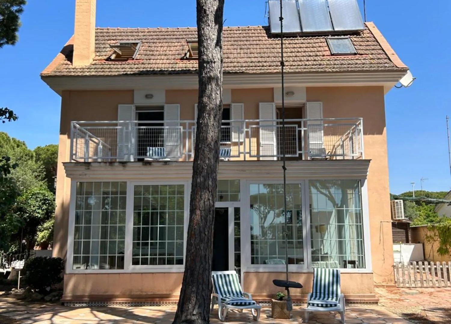 Chalet Con Vistas En Parcela Privada Huelva